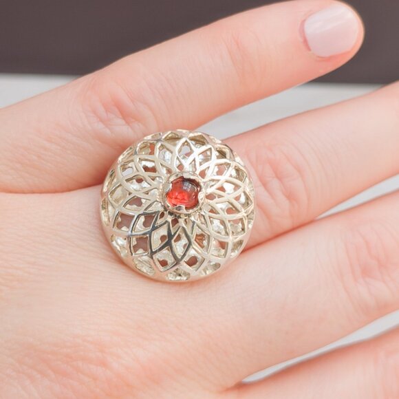 Vintage Sterling Mandala Dome Ring w/ Garnet Cab • Adjustable Size 6-8 - Picture 9 of 9